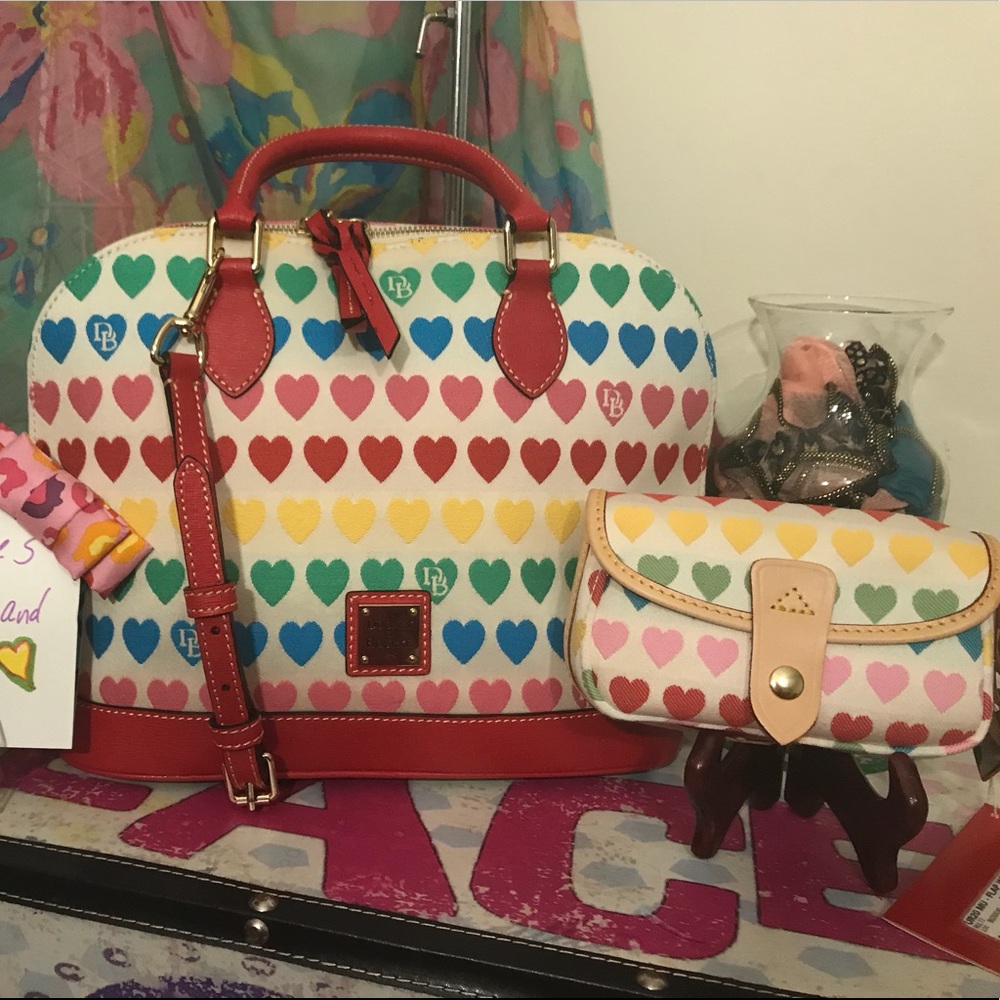 NWOT lg Zip Zip satchel NWT wristlet.Dooney&Bourke